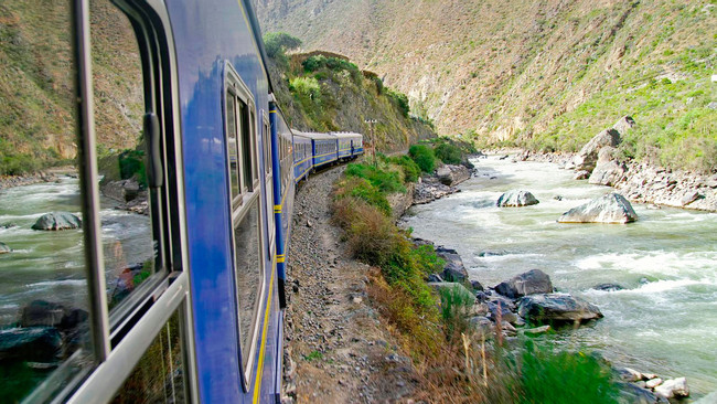 Aguas Calientes to Urubamba Vistadome Train #304  photo