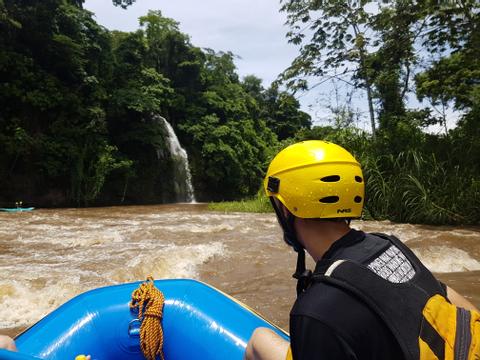 Rafting the Coyolate River Guatemala