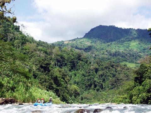Rafting on the Savegre River Costa Rica
