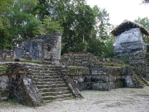 Un Día En Yaxhá  Guatemala