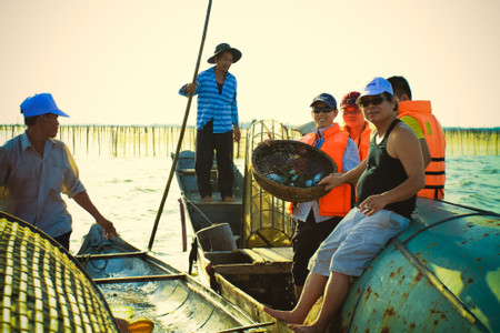 Yellow Tam Giang Lagoon photo 3