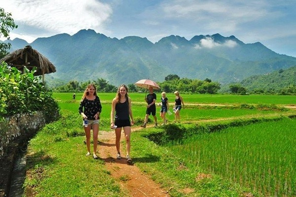 Mai Chau Nature Hiking, Drive to Hanoi Photo