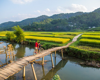 Mai Chau to Pu Luong - Trekking Through Hidden Villages photo 2
