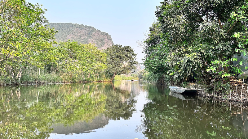 Mai Chau Drive to Ninh Binh and Visit Caves by Boat photo