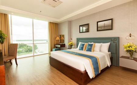 Ninh Kieu Riverside Hotel