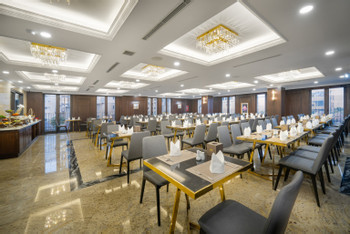 Golden Luxury hotel photo 4