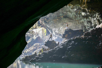 Phong Nha Trekking Join Tour  photo 2