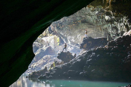 Phong Nha Trekking Join Tour  photo 2