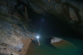 Phong Nha Trekking Join Tour  photo 4