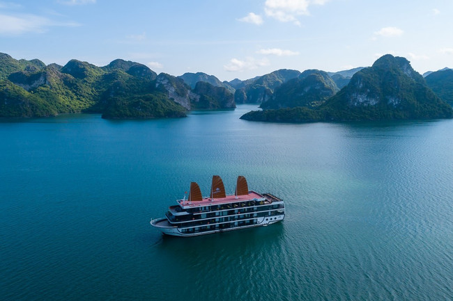 LA REGINA GRAND CRUISE photo
