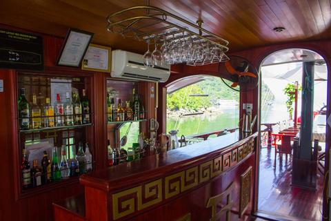 Red Dragon Junk 5 Cabin Vietnam
