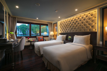 Bai Tu Long Bay 2 Day, 1 Night Cruise photo 2