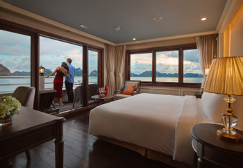 Bai Tu Long Bay 2 Day, 1 Night Cruise photo 3