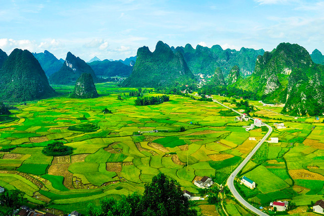 Hanoi – Cao Bang with a Stop at Dong Khe photo