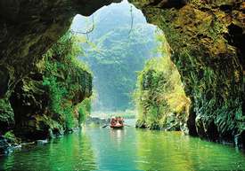 Hanoi Drive to Ninh Binh - Landscape and Boat Trip