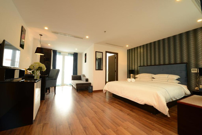 HANOI EMERALD WATERS HOTEL photo