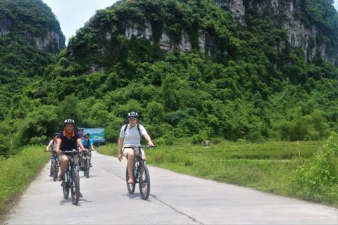 Ninh Binh, Tam Coc, Hoa Lu Day Tour Vietnam