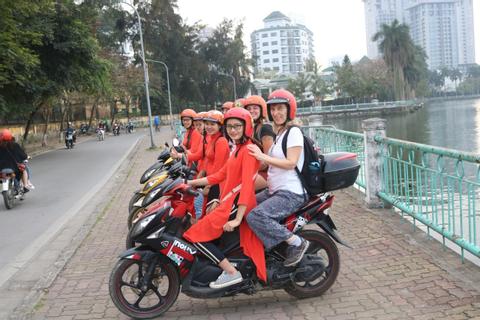Hanoi Foodie Tour by Vespa Vietnam
