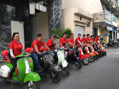 Saigon by Night & Food Tour by Vespa photo 3
