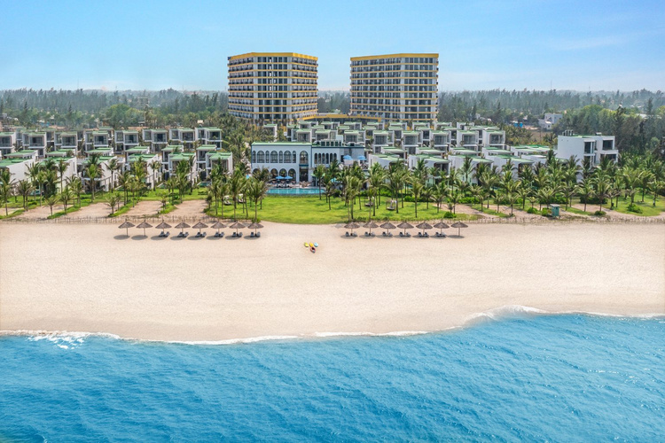 Wyndham beachfront resort and villas photo