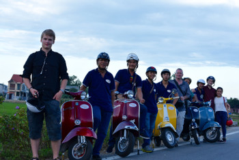 Hue Vespa Adventure at Night photo 4
