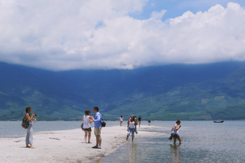 Hue Drive to Hoi An