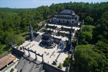 Hue Citadel and Royal Tombs Tour photo 3