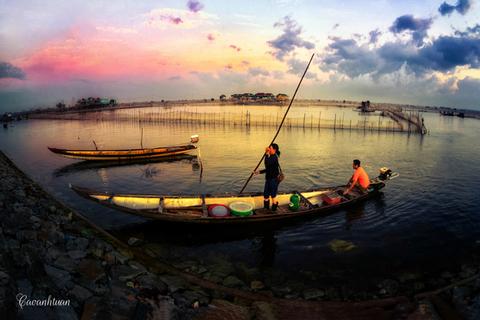 Chuon Lagoon Tour and Seafood Dinner Vietnam