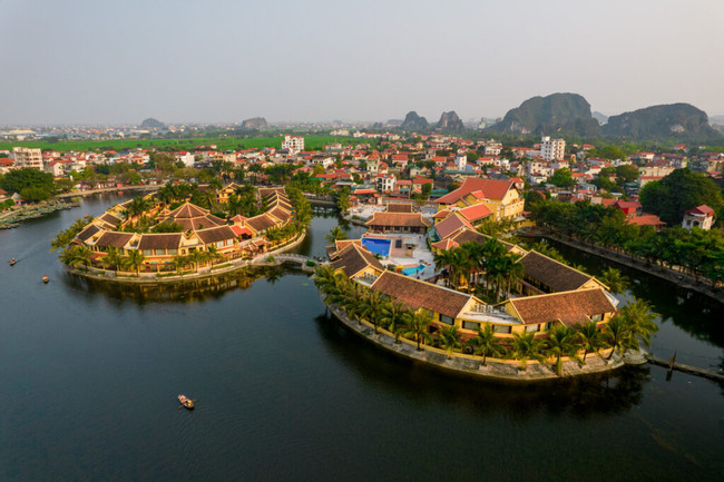 Emeralda Resort Tam Coc photo
