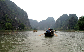 Ninh Binh Day Tour: Mua Cave / Panorama View - Boat Trip