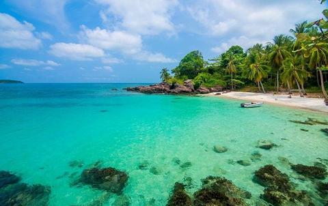 Mong Tay, Gam Ghi & May Rut Islands Vietnam