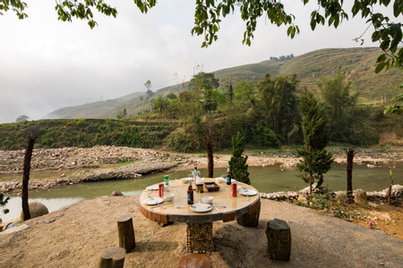 Tavan Riverside Ecolodge