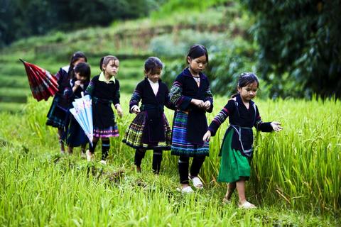 Experience Sapa 3 Days Tour by Train and Bus Vietnam