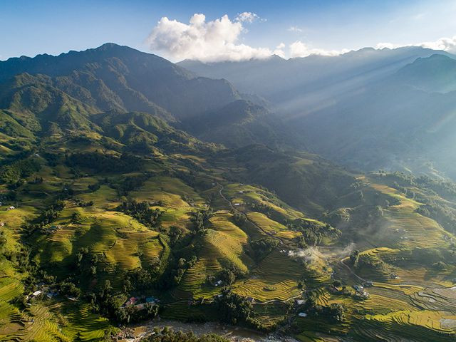 Lao Cai Sapa 2 Days Tour photo