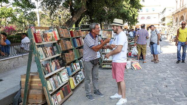 cuban%20bookseller