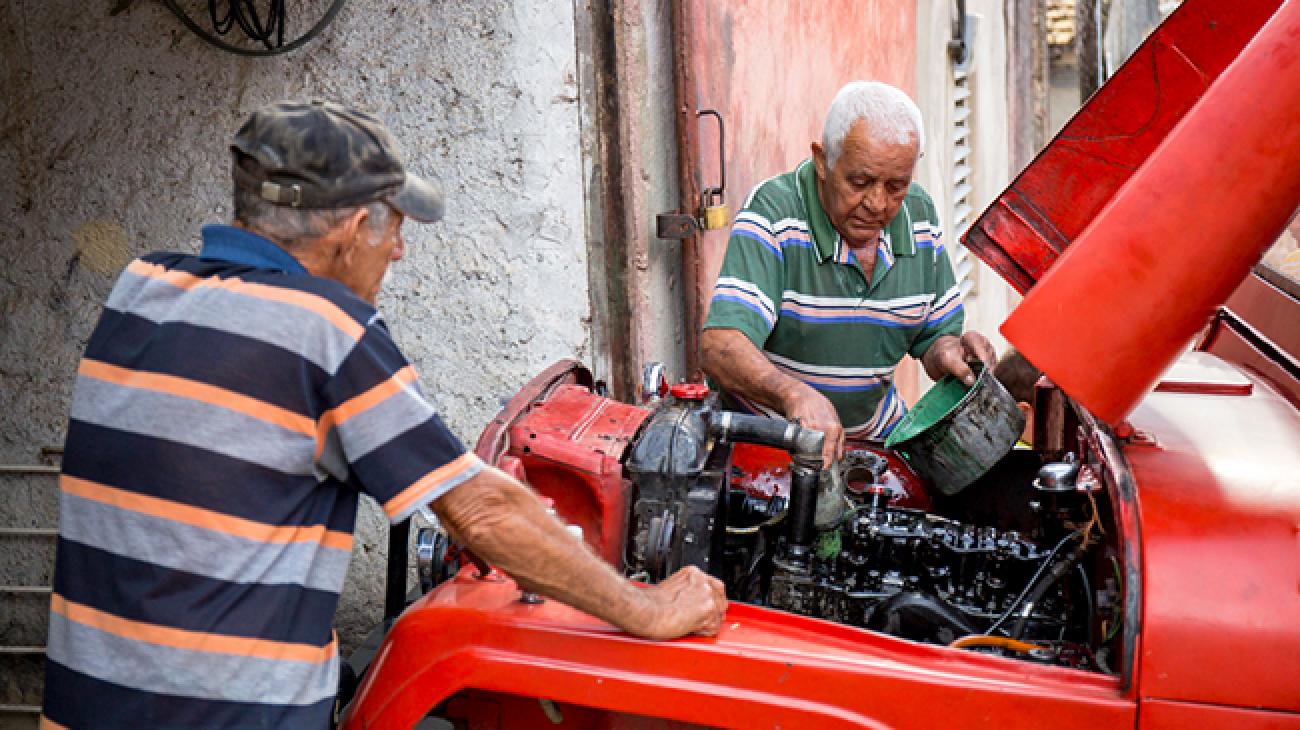 Cuban Classic Car Repairs Cuban classic car repairs