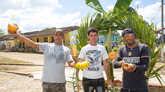 Cuban%20fruit%20vendors