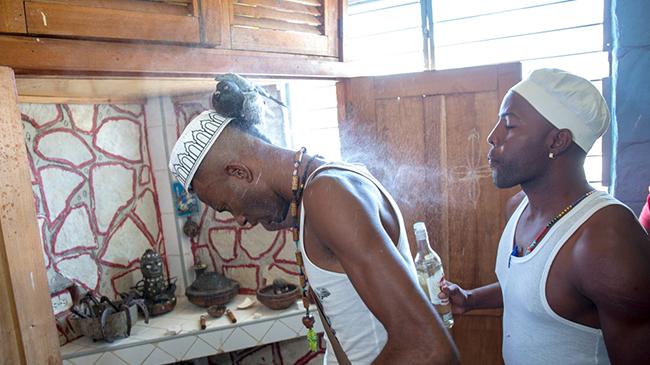 santeria%20ceremeony%20cigars%20rum