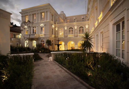 Ecuador Town Center Hotels
