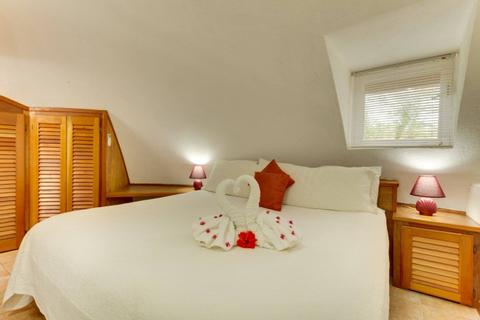 BELIZE ROMANTIC VACATION