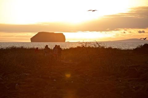 ECUADOR BEACH VACATION